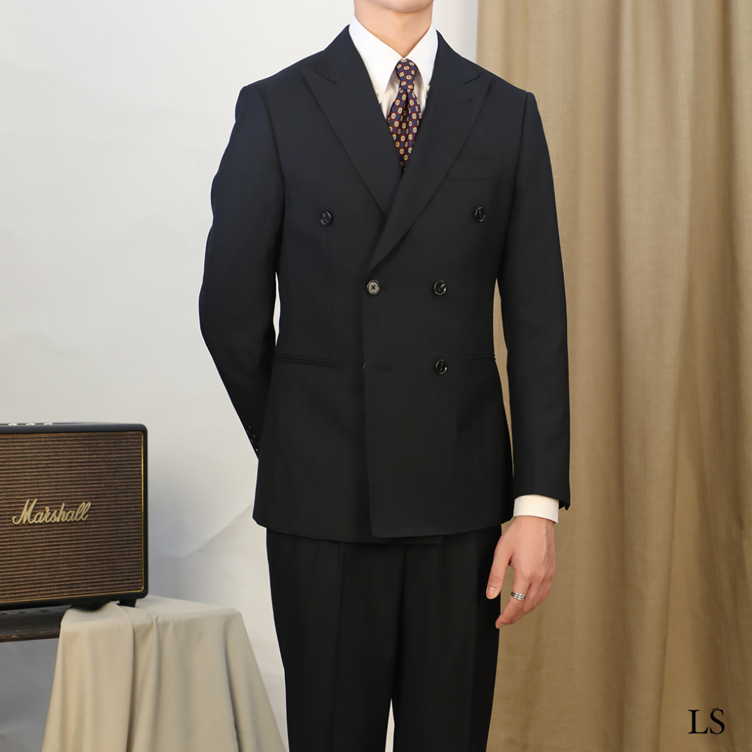 Traje italiano cruzado