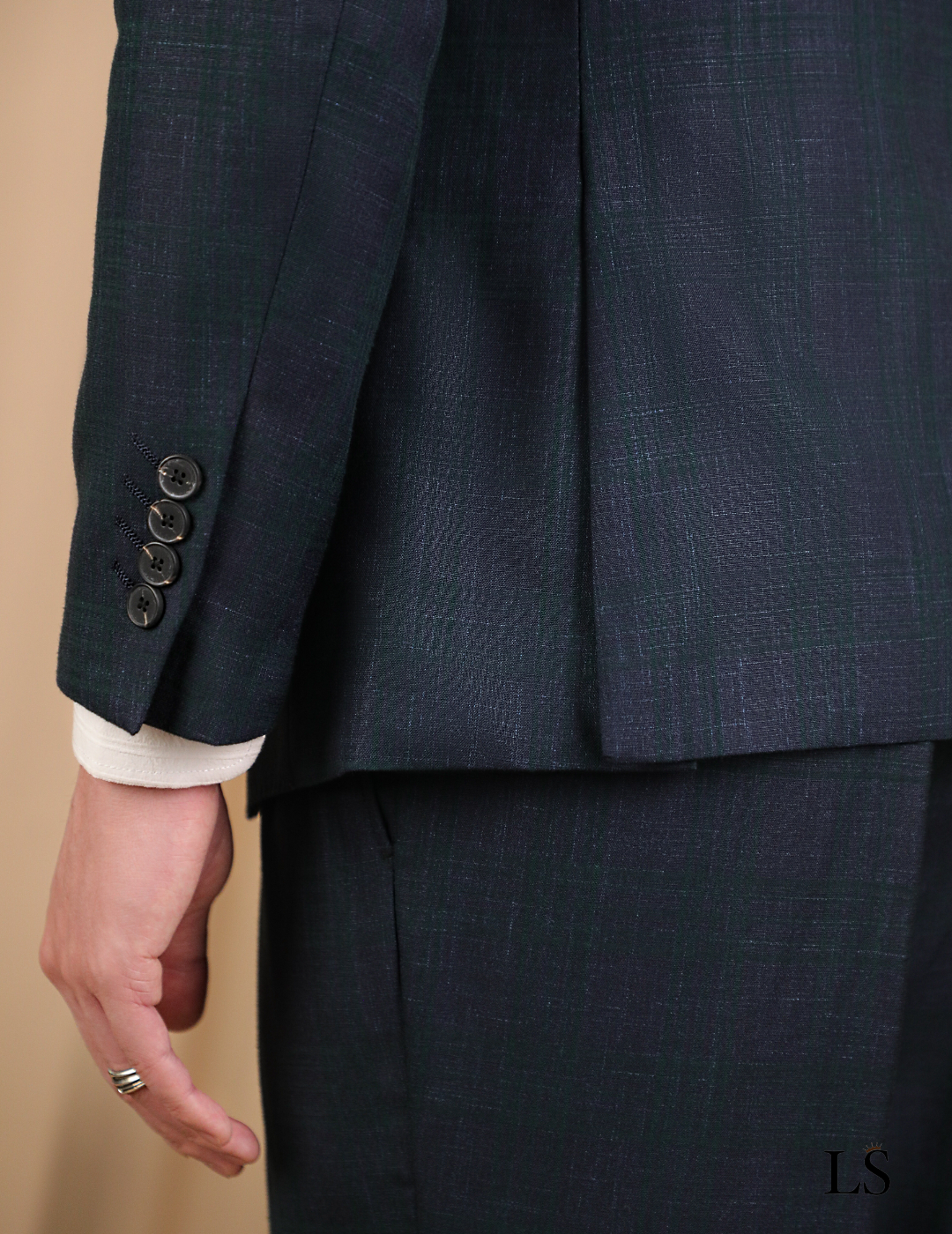 Traje dos botones Arezzo