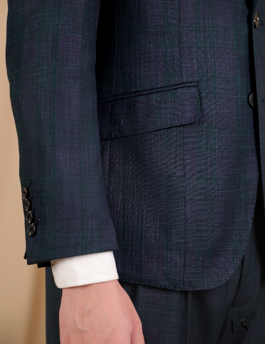 Traje dos botones Arezzo