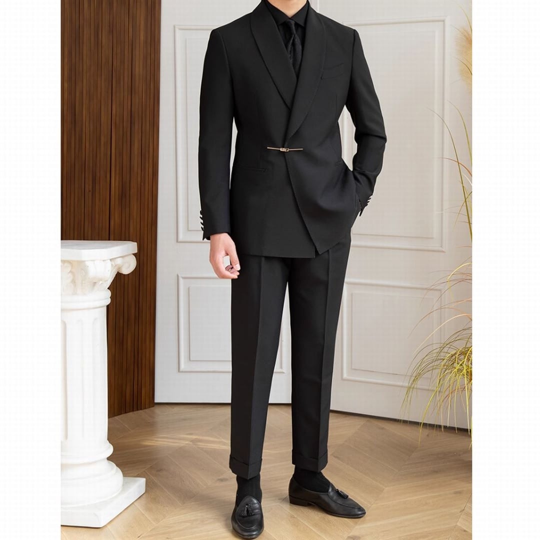 Traje cruzado de Bolzano