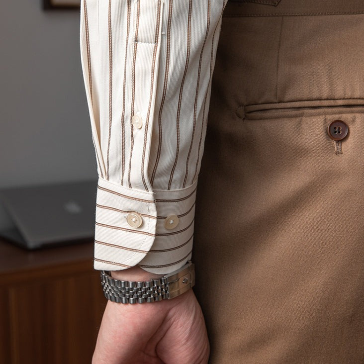 Camisa italiana con cuello de punta