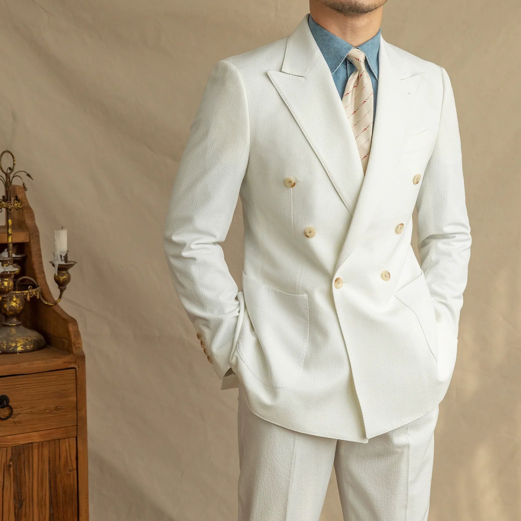 Traje superpuesto con medio forro