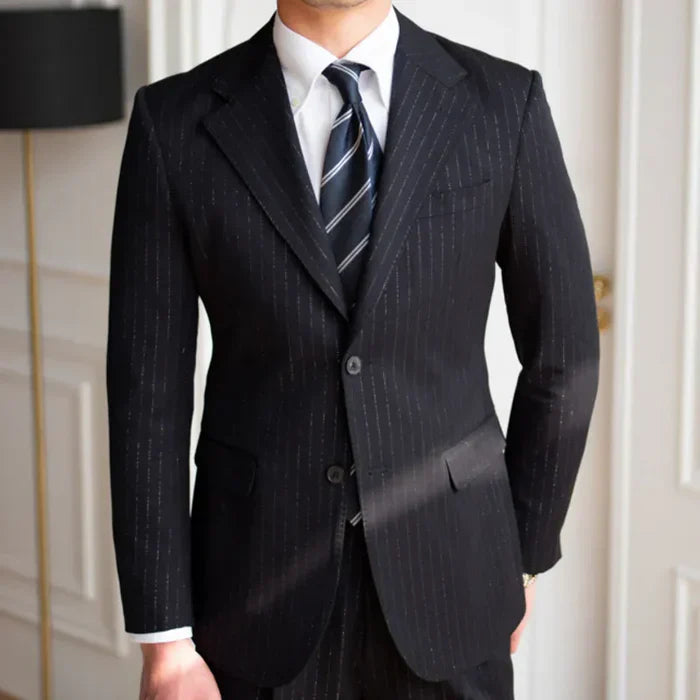 Blazer risca de giz com dois botões LS037